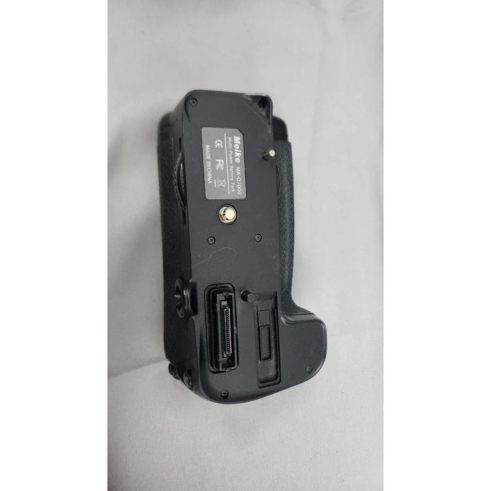Meike MK-D7000 Battery Grip for Nikon D7000